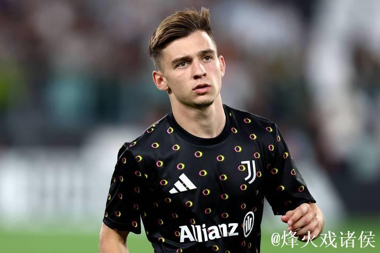 欧冠-加蒂倒钩惊艳孔塞桑单骑闯关 尤文2-2逼平比利亚雷亚尔 欧冠-加蒂倒钩惊艳孔塞桑单骑闯关 尤文2-2逼平比利亚雷亚尔